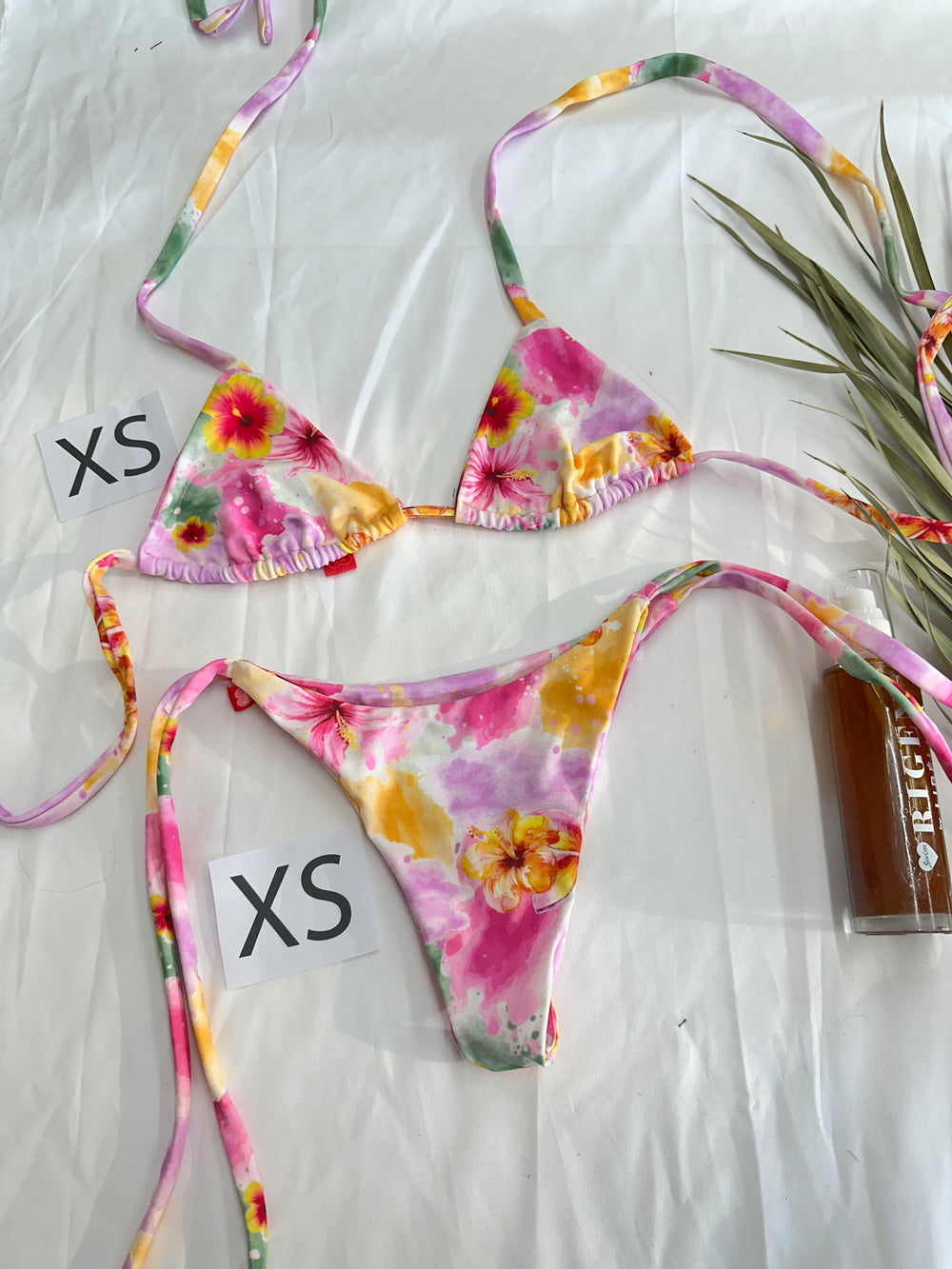 REMATE :  TOP XS  + BOTTOM XS  TROPICAL SPLASH