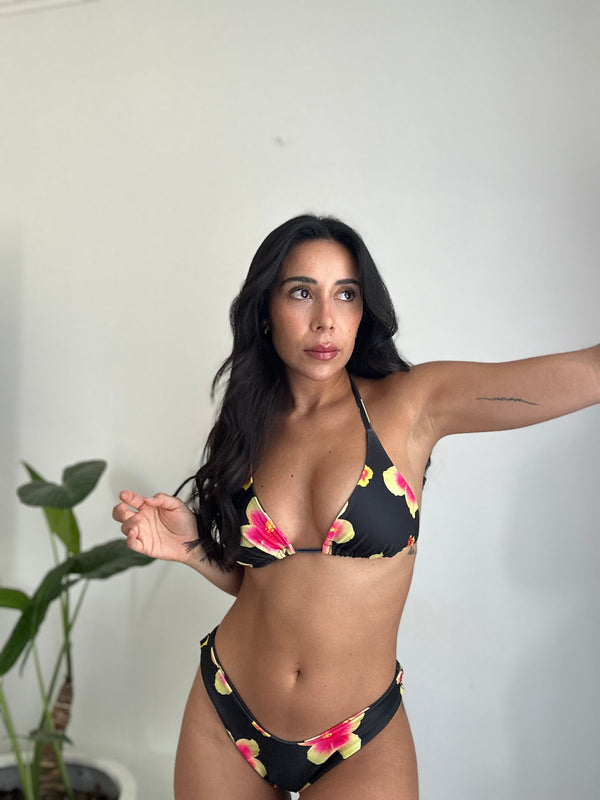 Set Top Cherry + Bottom Gretel: DALIA