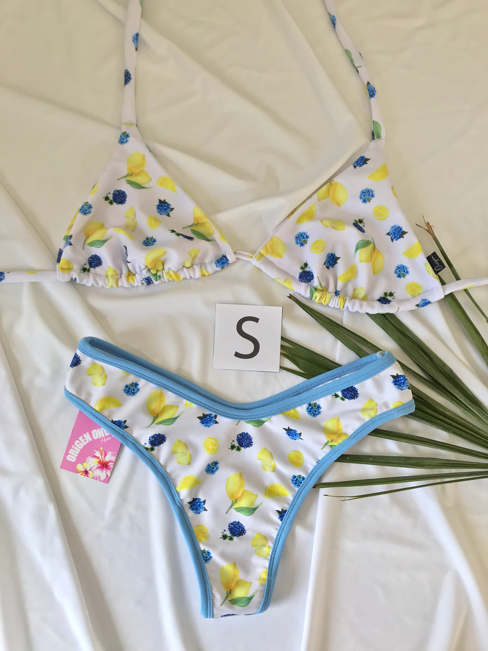 Set Top CHERRY + Bottom ANA: LIMONE CAPRI (S)