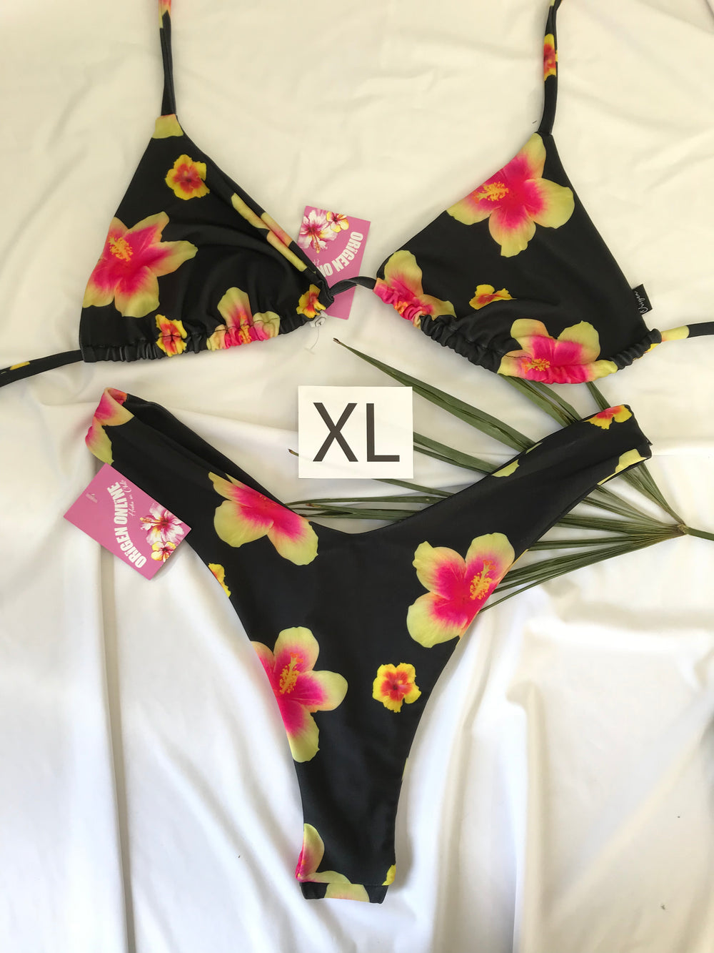 Set Top CHERRY + Bottom GRETEL: DALIA (XL)