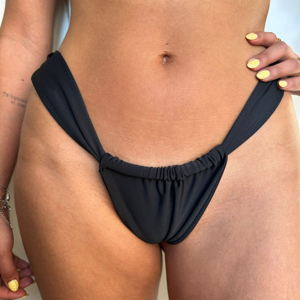 Arma tu Bottoms