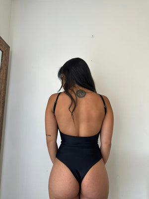 Traje de Baño Kylie: Black